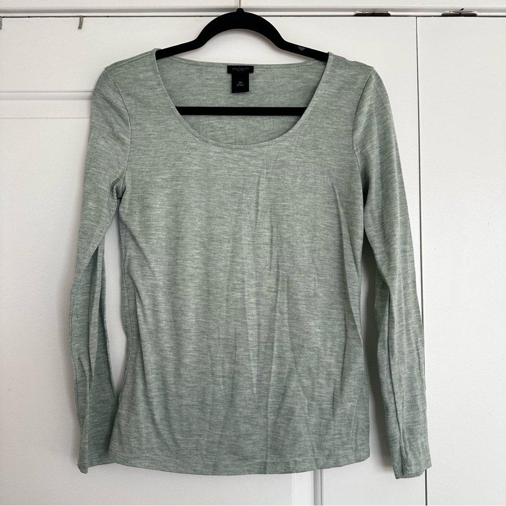 3/$25 ⭐️ Ann Taylor Factory Sage Fine Knit Long Sleeve Tee